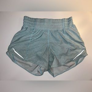 lululemon hotty hot low rise line shorts